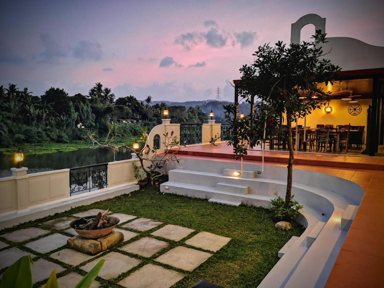 Casa Marina Bed And Breakfast Pagsanjan Exterior photo